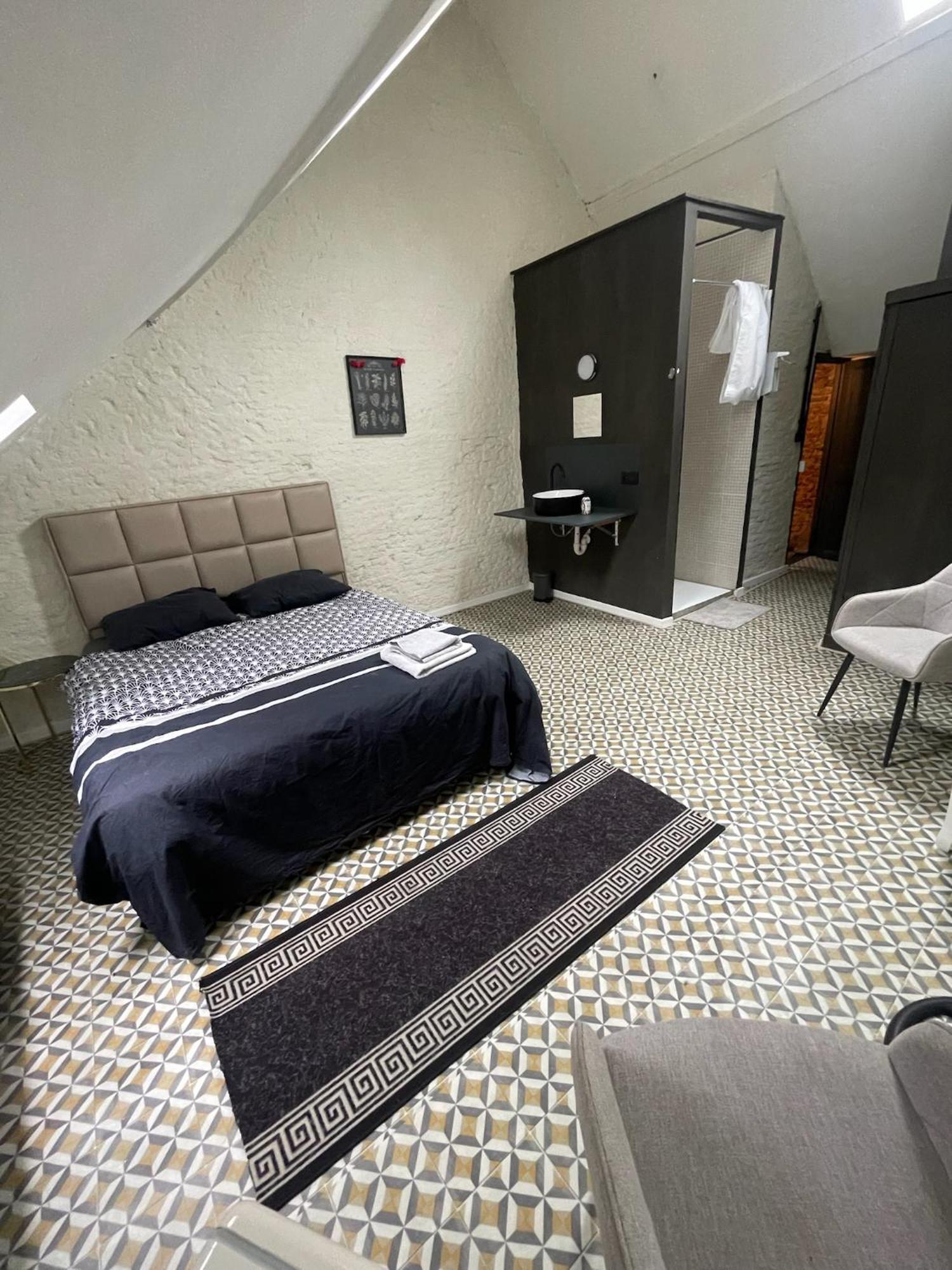 Place To Stay In Antwerp City Buitenkant foto